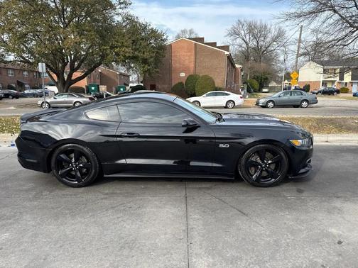 2017 Ford Mustang GT