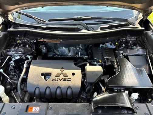 2016 Mitsubishi Outlander SE