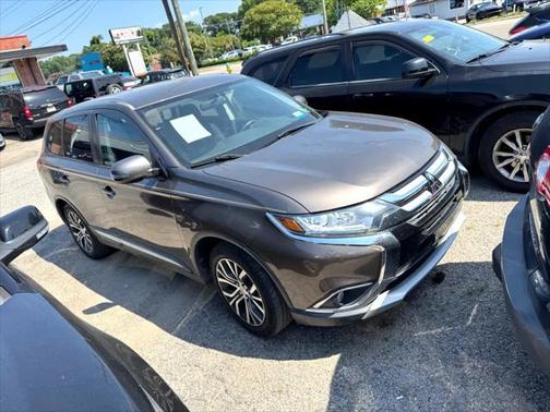 2016 Mitsubishi Outlander SE