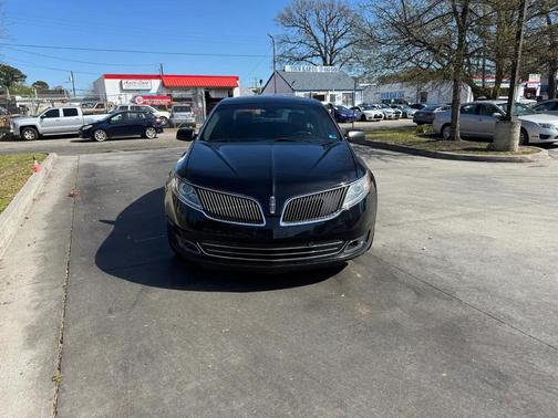 Black 2016 Lincoln MKS Base