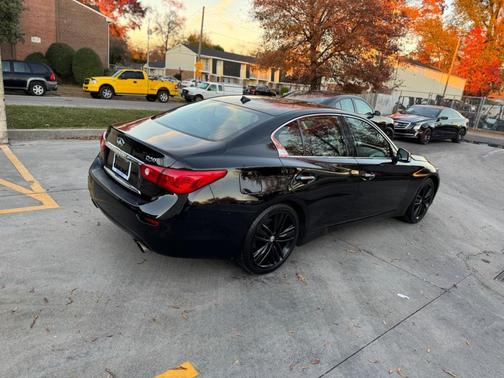 2015 INFINITI Q50 Premium