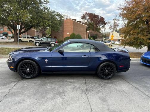 2012 Ford Mustang V6