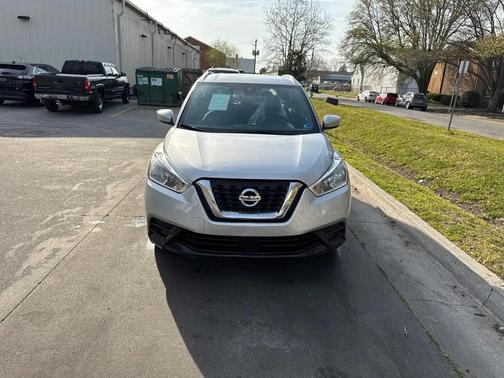 Silver 2020 Nissan Kicks SV