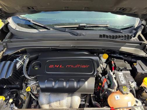 2016 Jeep Renegade 4WD 4dr Justice