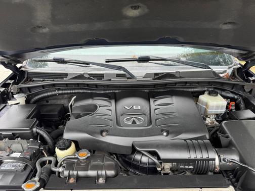 2015 INFINITI QX80 Base