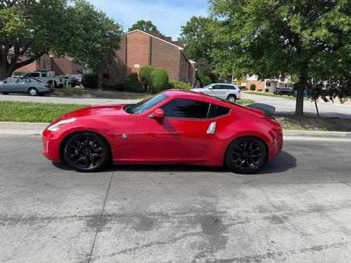 Red 2014 Nissan 370Z Touring