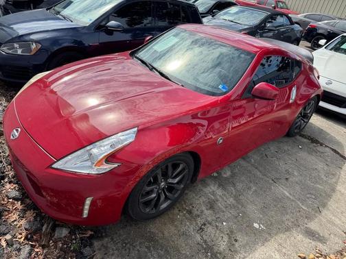 Red 2014 Nissan 370Z Touring