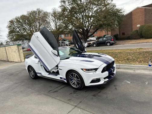 2017 Ford Mustang GT Premium