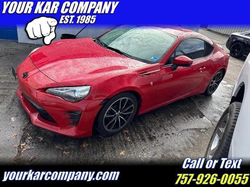 Red 2017 Toyota 86 Base