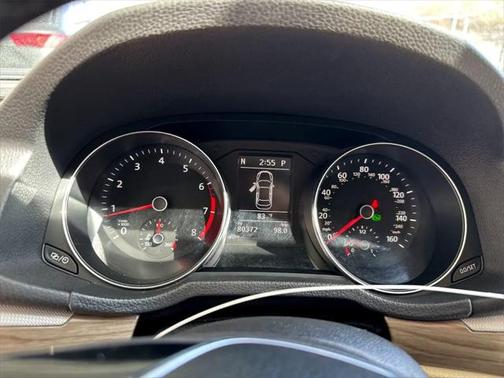 2016 Volkswagen Passat 1.8T SE