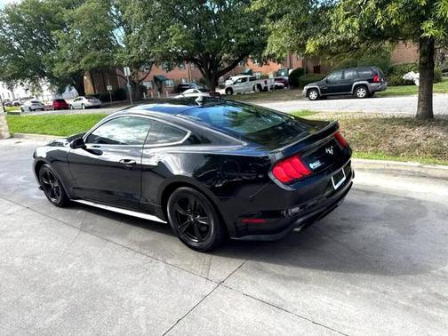2020 Ford Mustang EcoBoost