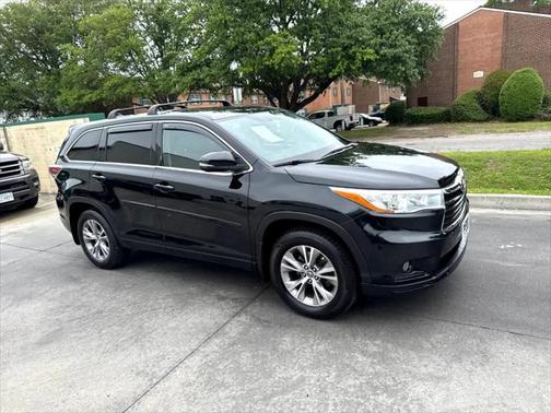 2016 Toyota Highlander LE