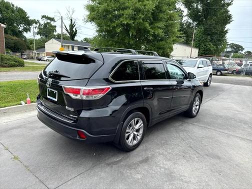 2016 Toyota Highlander LE
