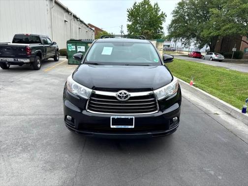 2016 Toyota Highlander LE