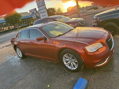 2021 Chrysler 300 Touring