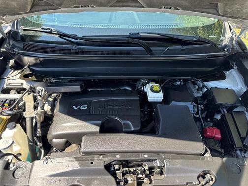 2019 Nissan Pathfinder 4x4 SV