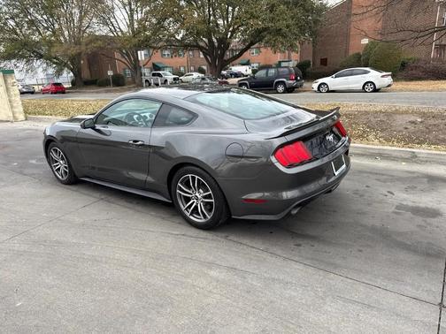 2016 Ford Mustang EcoBoost Premium
