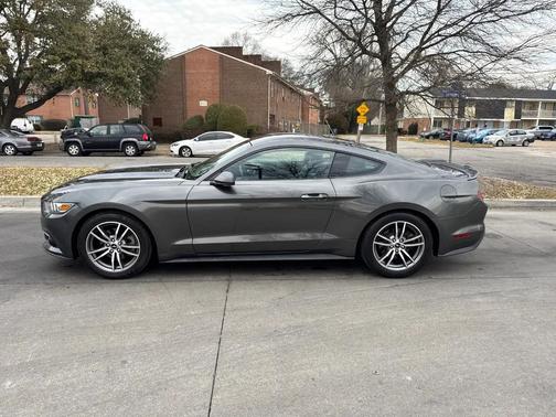 2016 Ford Mustang EcoBoost Premium