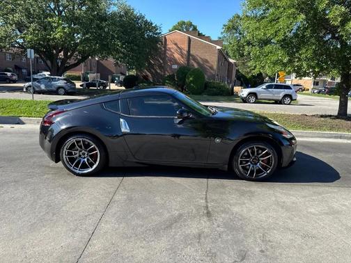 Black 2014 Nissan 370Z Touring
