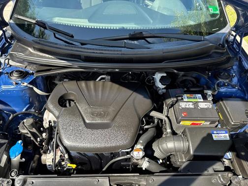 2017 Hyundai Veloster Value Edition