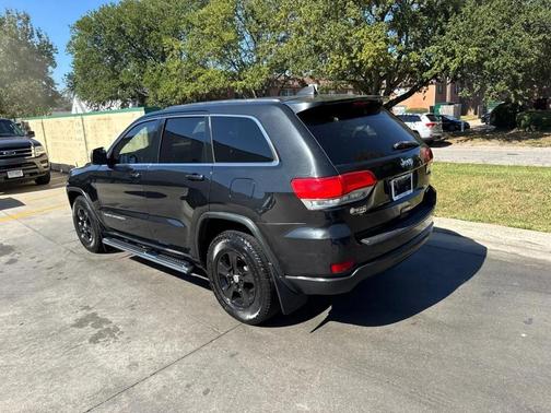 Black 2016 Jeep Grand Cherokee Laredo