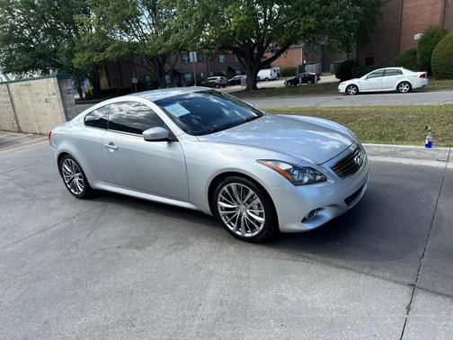 Silver 2015 INFINITI Q60 Journey