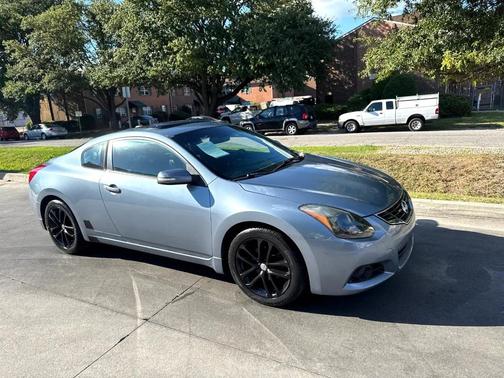 2011 Nissan Altima 3.5 SR
