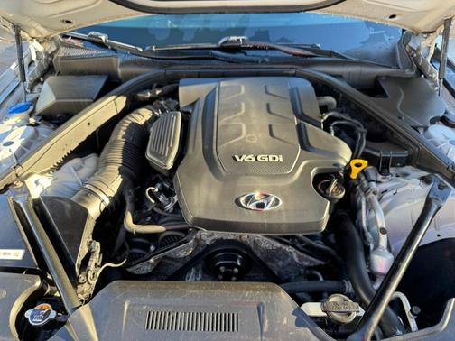 2015 Hyundai Genesis 3.8