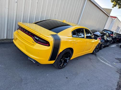 2017 Dodge Charger R/T