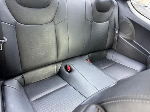2013 Hyundai Genesis Coupe 3.8 Track