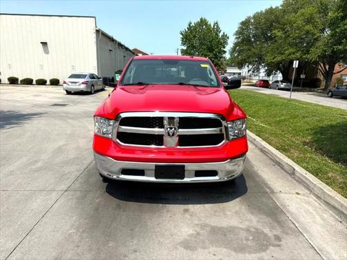 2019 RAM 1500 SLT