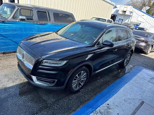 2019 Lincoln Nautilus Select