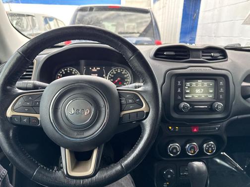 2016 Jeep Renegade 4WD 4dr 75th Anniversary