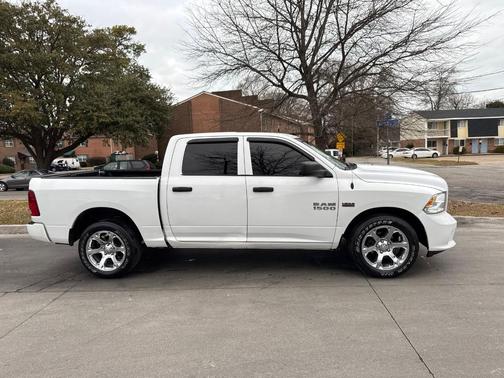 2016 RAM 1500 Tradesman/Express