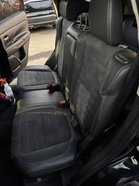 2020 Mitsubishi Outlander SE