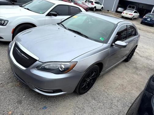 2014 Chrysler 200 Touring
