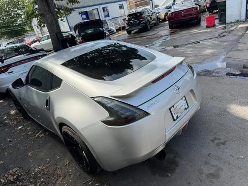 Silver 2014 Nissan 370Z Base