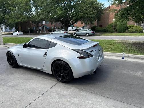 Silver 2014 Nissan 370Z Base