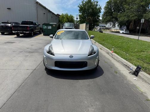 Silver 2014 Nissan 370Z Base