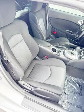 Silver 2014 Nissan 370Z Base