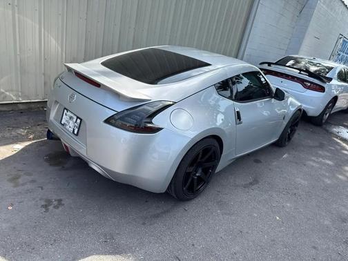 Silver 2014 Nissan 370Z Base
