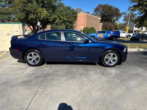 2014 Dodge Charger SXT