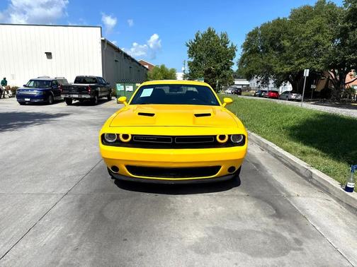 2017 Dodge Challenger SXT