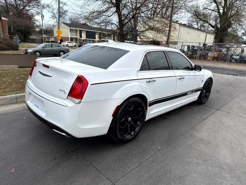 2018 Chrysler 300 C