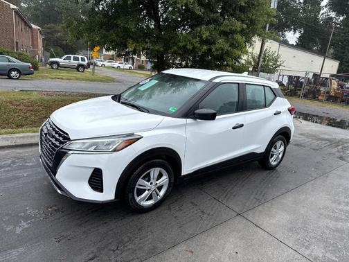 2023 Nissan Kicks S