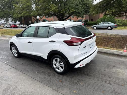 2023 Nissan Kicks S