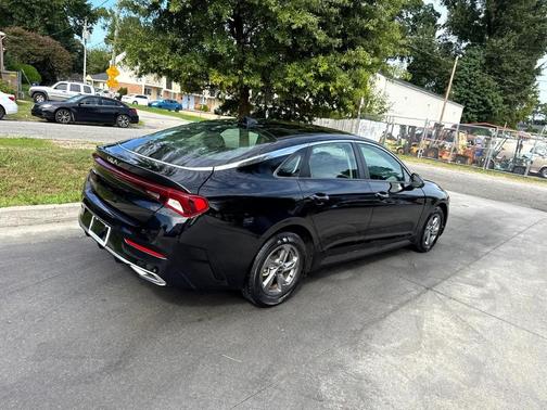 2023 Kia K5 LXS Auto FWD
