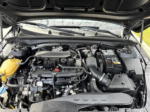 2023 Kia K5 LXS Auto FWD