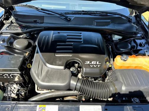 2013 Dodge Challenger SXT