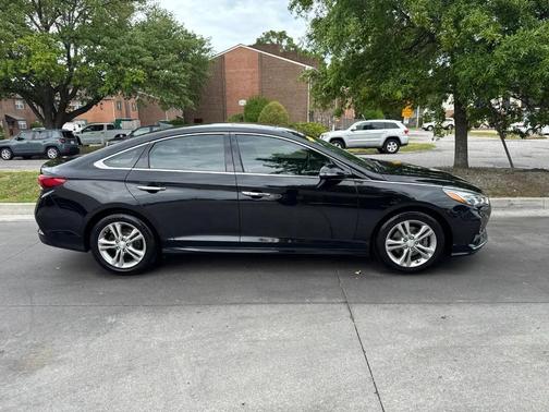 Black 2018 Hyundai SONATA Limited